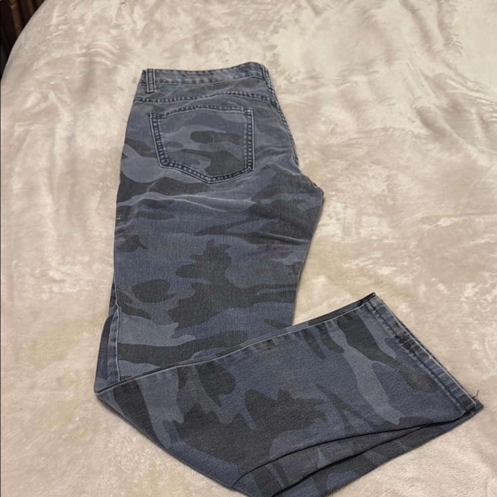 Adam Levine Collection Gray Slim Jeans Urban Camouflage